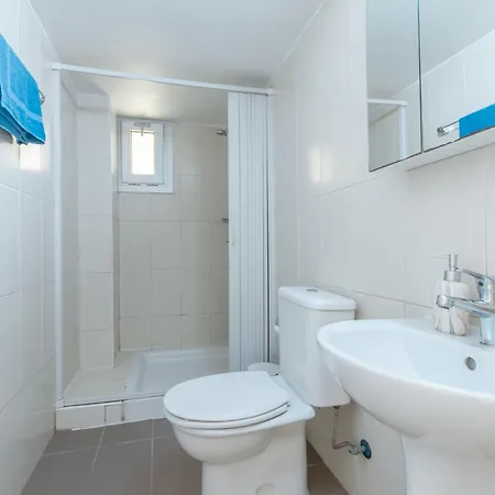 Island Time Apartment